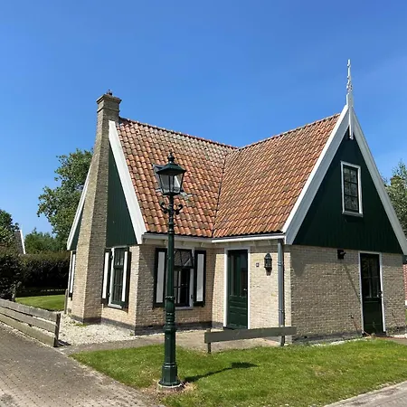 Villa Comfortable Near The Wadden Sea Hippolytushoef